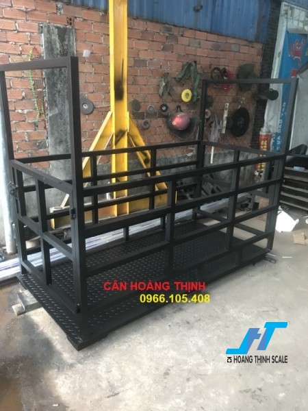 Cân sàn bò điện tử 1 tấn là cân công nghiệp chuyên dùng cho cân gia súc trâu bò các loại