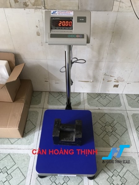 Cân Bàn Điện Tử A12 300KG là mẫu cân thông dụng chuyên dùng cho cân trọng lượng, cân nông sản, cân hàng hóa các loại phục vụ cho mục đích đo lường sản phẩm