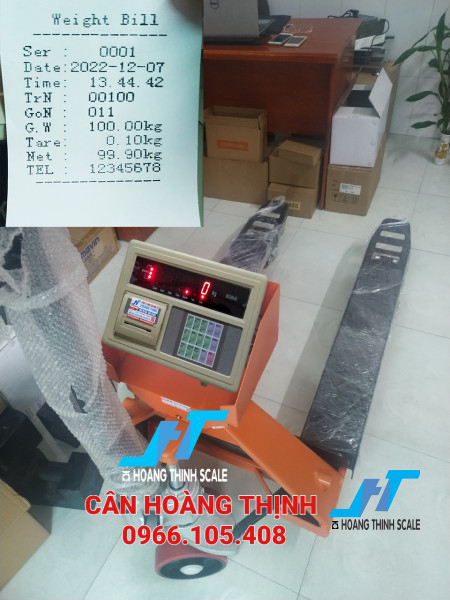 Cân xe nâng pallet a9 in hóa đơn chính hãng được CÔNG TY CÂN ĐIỆN TỬ HOÀNG THỊNH cung cấp trên toàn quốc, báo giá cân xe nâng pallet A9 gọi 0966.105.408