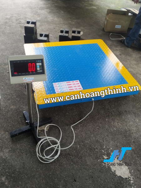 Cân điện tử 2 tấn TPSDH nhập khẩu chính hãng được Cân Hoàng Thịnh cung cấp phân phối trên toàn quốc, báo giá cân 2 tấn gọi 0966.105.408 để được hỗ trợ